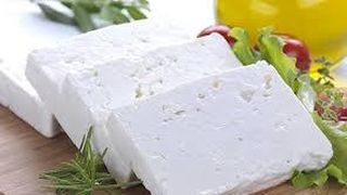 Br&acirc;nza telemea, considerată un deliciu rom&acirc;nesc, pierde teren &icirc;n fata br&acirc;nzeturilor din import