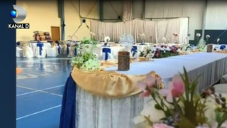 &Icirc;ntr-o comună din Constanţa, primarul i-a organizat nunta fiicei &icirc;n sala de sport a şcolii, apoi a tranformat-o &icirc;n sală de fitness
