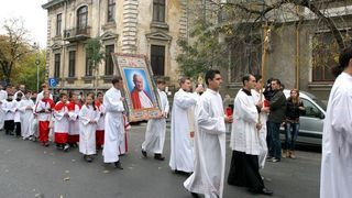 Restricţii de trafic &icirc;n Bucureşti, duminică, &icirc;n urma unei procesiuni religioase