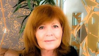 Cornelia Patrichi le desfiinţează pe Gabriela Firea, Carmen Iohannis şi Viorica Dăncilă: “Pentru mine tragedia e că ne reprezintă ca femei! Mă simt jignită!"