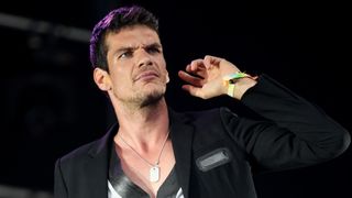 Tudor Chirilă cheamă oamenii &icirc;n stradă! "Nu suntem proşti!"