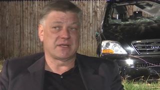 Un cunoscut medic cardiolog şi-a pierdut băieţelul &icirc;ntr-un accident de maşină. &Icirc;n mod bizar, doctorul este cel acuzat de omor