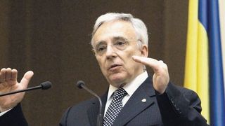 C&acirc;nd trece Rom&acirc;nia la moneda euro. Mugur Isărescu a făcut anunţul