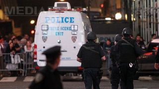 E teroare în SUA! Nouă pachete suspecte au fost trimise mai multor persoane care l-au criticat de-a lungul vremii pe preşedintele Donald Trump