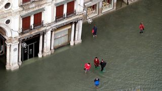 Furtuna din Italia a ucis 8 oameni. Situaţia e din ce &icirc;n ce mai grea