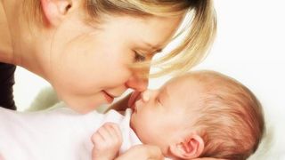 Fără ajutor din partea Statului pentru nou-născuţi. Plata cupoanelor sociale am&acirc;nată p&acirc;nă &icirc;n 2020. Milioane de copii afectaţi