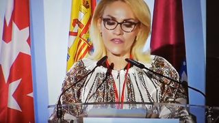 Gabriela Firea, discurs &icirc;n spaniolă, la Madrid. Iată cum se descurcă