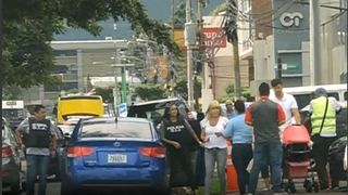 C&acirc;nd a fost făcută de fapt poza cu Elena Udrea şi fetiţa ei! Imaginea a apărut acum pe pagina de facebook a blondei aflate &icirc;n &icirc;nchisoare &icirc;n Costa Rica