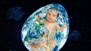 Primul bebeluş cosmic se va naşte &icirc;n 2024. O femeie &icirc;nsărcinată va fi trimisă pe orbită să nască natural