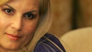 Imagini incredibile filmate la o zi de vizită în închisoarea în care se află Elena Udrea în Costa Rica! UIte în ce condiţii mizere trebuie să aştepte Adrian Alexandrov ca să-şi vadă logodnica VIDEO