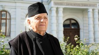 Un mare duhovnic rom&acirc;n a murit la 94 de ani! Părintele Nicolae Bordaşiu fusese deţinut politic