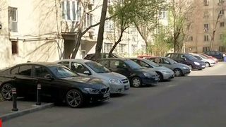 Parcarea pe verticală, cel mai eficient sistem de parcare care poate schimba faţa Bucureştiului