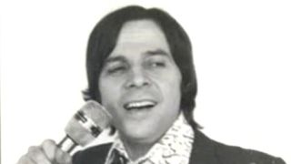 Doliu &icirc;n lumea artistică din Rom&acirc;nia! C&acirc;ntăreţul George Bunea, celebru pentru melodia Lalele, a &icirc;ncetat din viaţă!