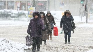Alertă meteo! Valul siberian loveşte Rom&acirc;nia. C&acirc;nd vin gerul şi ninsorile
