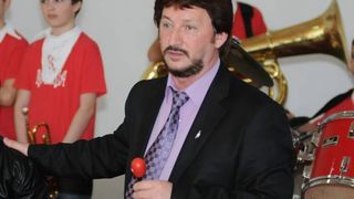 A murit Romeo Tălmaciu, fondatorul primei fanfare pentru copii din România. Profesorul s-a prăbuşit în sala de repetiţii