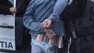 Au furat ca &icirc;n codru dintr-un Mall clujean. Cum au reuşit doi tineri să plece cu bijuterii &icirc;n valoare de 60.000 de lei