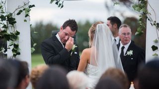 A aflat cu o seară înaintea căsătoriei că era înşelată de luni bune. Răzbunarea cumplită a femeii face înconjurul lumii