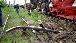 Accident feroviar de porporţii &icirc;n Barcelona! Un tren cu 150 de pasageri a deraiat! Cel puţin o persoană şi-a pierdut viaţa p&acirc;nă &icirc;n acest moment