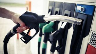 Primăria Capitalei decontează benzina. Ce trebuie să faci ca să primeşti p&acirc;nă la 500 de ron de la Municipalitate