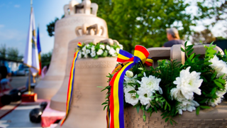 Clopotele de jumătate de milion de euro din Catedrala M&acirc;ntuirii Neamului vor răsuna pe o rază de 15 km. Care este povestea lor