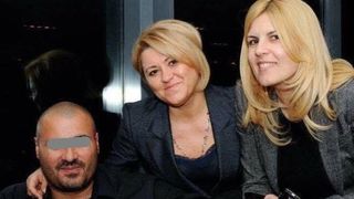 Ce sexy este nepoata Elenei Udrea! Mădălina are 31 de ani şi este make-up artist FOTO