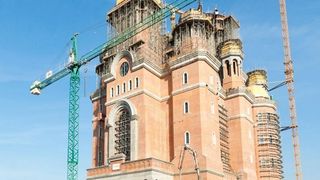 Catedrala Mântuirii Neamului nu are aviz ISU. Sfinţirea lăcaşului de cult se va face pe propria răspundere