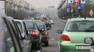 Încă o TAXĂ AUTO. De când intră în vigoare şi câţi bani sunt nevoiţi să scoată şoferii din buzunar de la 1 ianuarie 2019