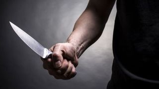 Ieşean castrat de propriul frate. Bărbatul i-a şocat pe medicii care l-au luat &icirc;n primire