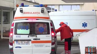 &Icirc;n şcoli mai rău ca-n Vestul Sălbatic. O elevă a ajuns la spital, după ce a fost bătută de fratele unei colege