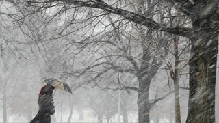 17 judeţe sunt sub cod galben de ninsori viscolite. Care sunt zonele vizate de vremea rea şi până când este valabilă atenţionarea