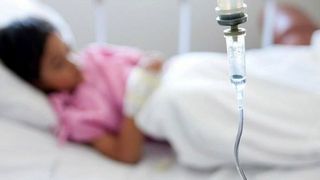 Una dintre fetiţele care au &icirc;nghiţit sedative &icirc;n D&acirc;mboviţa este &icirc;n comă