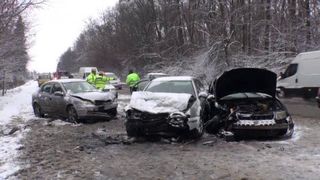 Haos în Capitală după ninsoare! Şoferii au ajuns la capătul răbdării!