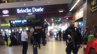 Alertă pe aeroportul Otopeni, după ce a fost descoperit un bagaj suspect. Ce se &icirc;nt&acirc;mplă la faţa locului