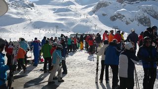 Staţiunile montane vor fi pline &icirc;n minivacanţa de 1 decembrie! Niciun loc de cazare nu mai poate fi găsit