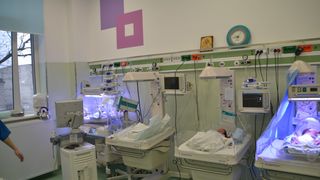 Aproape 70 de operaţii au fost anulate la Maternitatea Giuleşti. Pacienţii au fost mutaţi. Situaţie critică