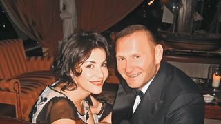 Adina Alberts, mesaj pentru guvernanţi, de 1 Decembrie. Medicul şi soţul ei, Viorel Cataramă, au fondat de cur&acirc;nd partidul Dreapta Liberală