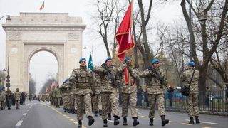 Parada de 1 decembrie &icirc;n Bucureşti. Ceremonii de Ziua Naţională şi Centenar &icirc;n toată ţara