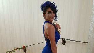 Mădălina Linguraru, &icirc;ntr-o rochie extrem de decoltată ce a lăsat la vedere un secret. Ce au remarcat fanii pe corpul concurentei