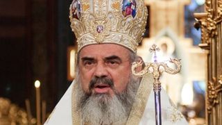 FOTO! Aici e casa secreta a Preafericitului Daniel in Bucuresti! Patriarhul a ridicat-o in curtea surorii sale! In 2012, Primaria Sectorului 2 i-a aprobat Patriarhului solicitarea de construire a unui vile cu etaj aflata in zona Halei Traian!