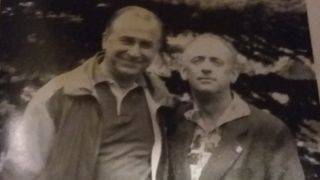 Ion Iliescu si preietenul sau, in vacanta de la Sinaia