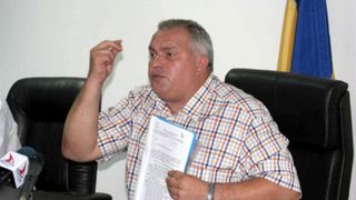 Nicusor Constantinescu a provocat un adevarat scandal in sala de judecata: "Am fost adus acum cu forta. M-au adus cu dricul si cu ambulanta"