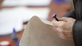 Cum au incercat candidatii la alegerile locale din Capitala sa impresioneze cetatenii. Multi dintre ei s-au remarcat mai mult prin „vorbele de duh”, decat prin programele de guvernare