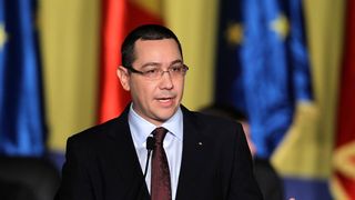 Victor Ponta, declaratii hilare la iesirea de la vot! "Pe cine sa mai ia DNA-ul de la noi ca suntem toti acolo!"