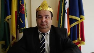 Regele Cioabă: "Am votat ca Dumnezeu să ne dea o administraţie bună; noi romii depindem de ajutorul social"