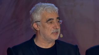 Adrian Sarbu si-a anulat votul. Si-a pus stampila in palma: Am votat cu mine