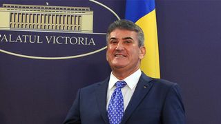 Gabriel Oprea a plagiat in lucrarea sa de doctorat si tot el a coordonat, la Academia de Politie, doctoratele unor fosti sefi din SRI, Politia Romana si Parchetul General