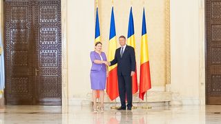 Delia Popescu, alaturi de Presedintele Iohannis, dupa ce a fost numita ministu