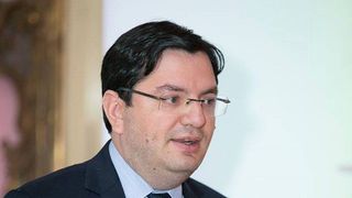 Socrul lui Nicolae Banicioiu il deplange pe Nicolae Ceausescu: "A fost un conducator in spiritul dezvoltarii"! Ion Prioteasa e acum primar in Scornicesti