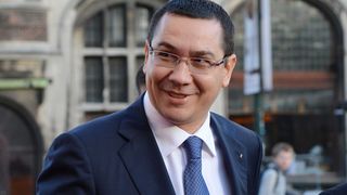 Victor Ponta răspunde invitaţiei liderului PRU de a conduce partidul: I-am spus lui Bogdan Diaconu că &icirc;l ajut cu PRU, e nevoie de un partid naţionalist.