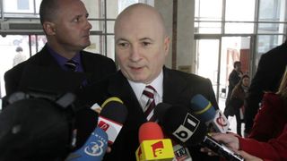 Mesajul PSD pentru presedintele Iohannis, dupa ce acesta a spus ca nu va numi un premier urmarit penal: "Lasă oamenii să voteze, nu veni cu criterii din astea"